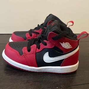 Nike Kids' Air Jordan 1 Mid
